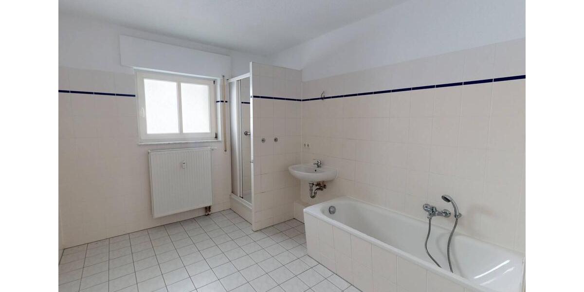 Etagenwohnung Neuruppin - 3 Zimmer, 93 m&sup2;, 750&euro; | Angebot:24846964