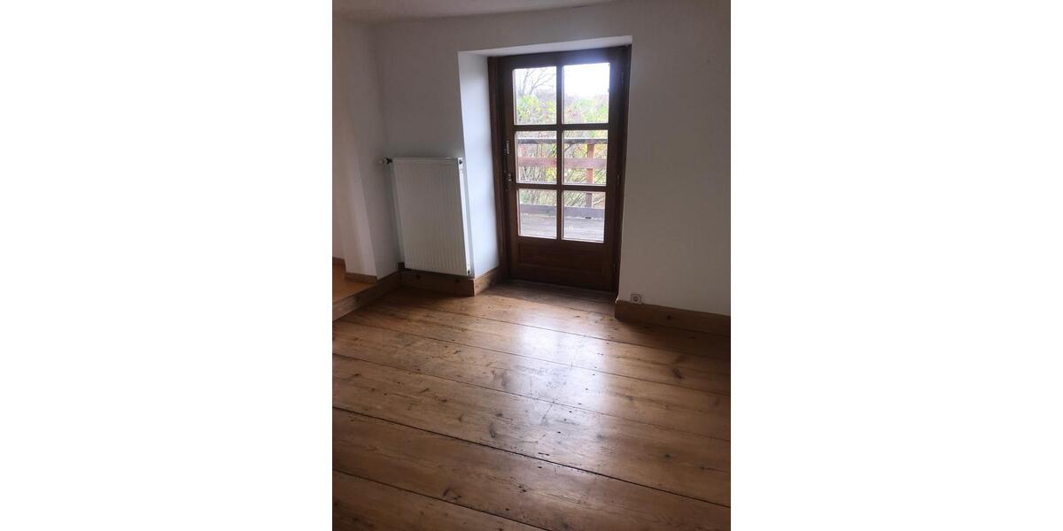 Etagenwohnung Breisach am Rhein - 4 Zimmer, 40 m&sup2;, 450&euro; | Angebot:25713653