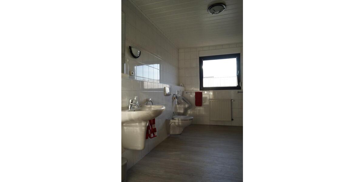 Wohnen auf Zeit Liebenau - 3 Zimmer, 100 m&sup2;, 35&euro; | Angebot:25804829