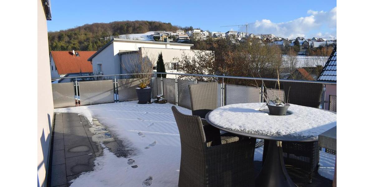 Etagenwohnung Igersheim - 2.5 Zimmer, 83 m&sup2;, 830&euro; | Angebot:25112747