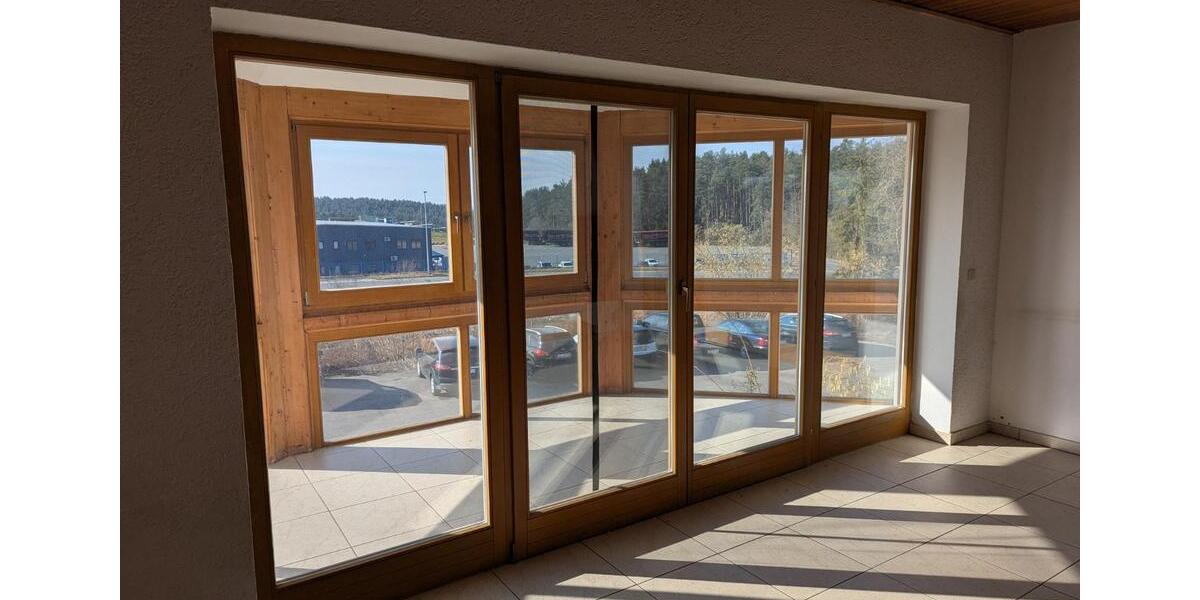 Etagenwohnung Amberg - 4 Zimmer, 140 m&sup2;, 1.140&euro; | Angebot:25435875