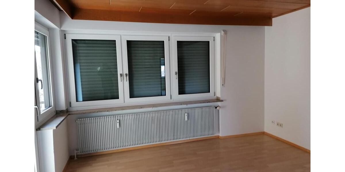 Etagenwohnung Sulzbach-Rosenberg Rosenberg - 3 Zimmer, 86 m&sup2;, 850&euro; | Angebot:25906781