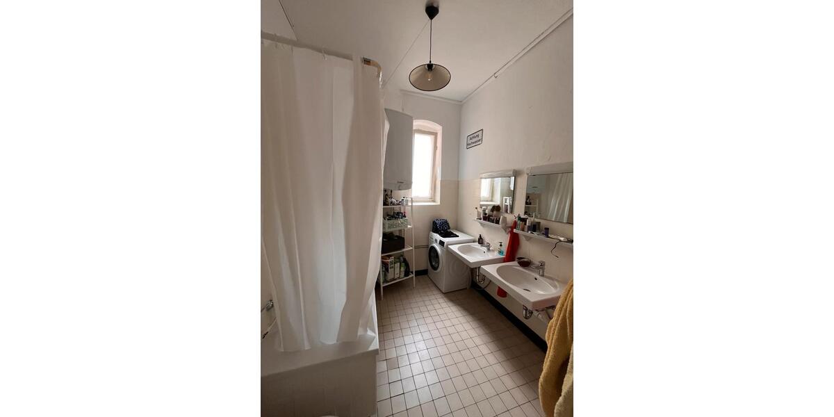 Wohnen auf Zeit Hof Altstadt - 20 Zimmer, 190 m&sup2;, 374&euro; | Angebot:26541639