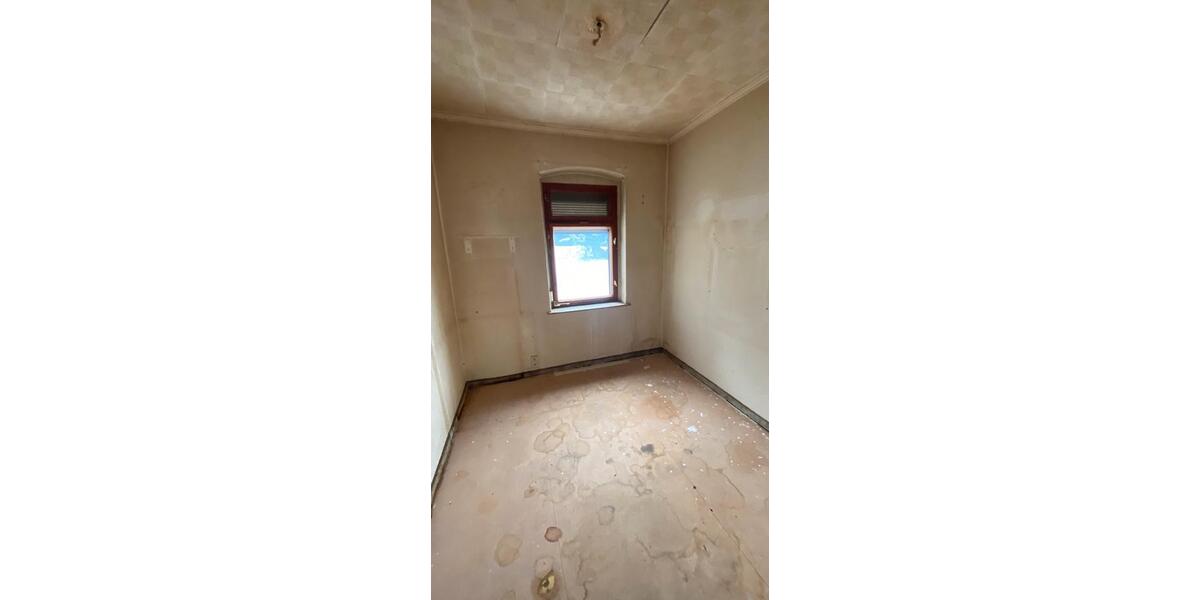 Etagenwohnung Niederwiesa - 3 Zimmer, 52 m&sup2;, 200&euro; | Angebot:24307735