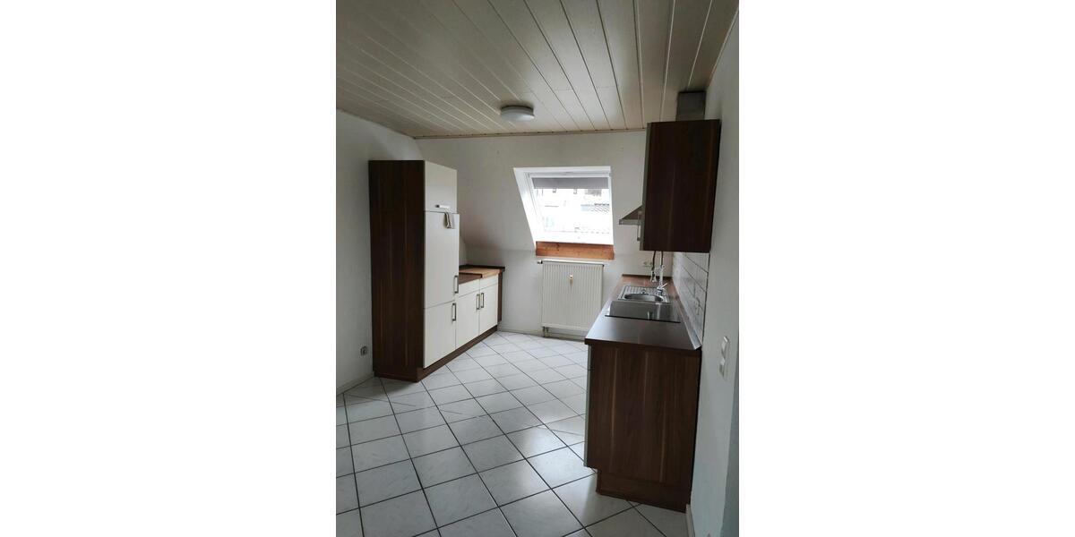 Dachgeschoßwohnung Krickenbach - 4 Zimmer, 108 m&sup2;, 1.400&euro; | Angebot:24826725