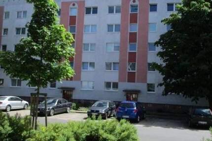 Wohnung Neubrandenburg Oststadt - 2 Zimmer, 46 m&sup2;, 248&euro; | Angebot:24312065