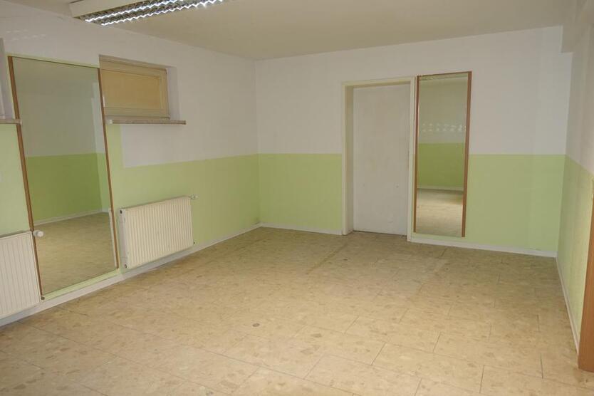 Büro- Praxisfläche