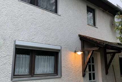 Haus München Trudering - 5 Zimmer, 150 m&sup2;, 3.600&euro; | Angebot:26013214