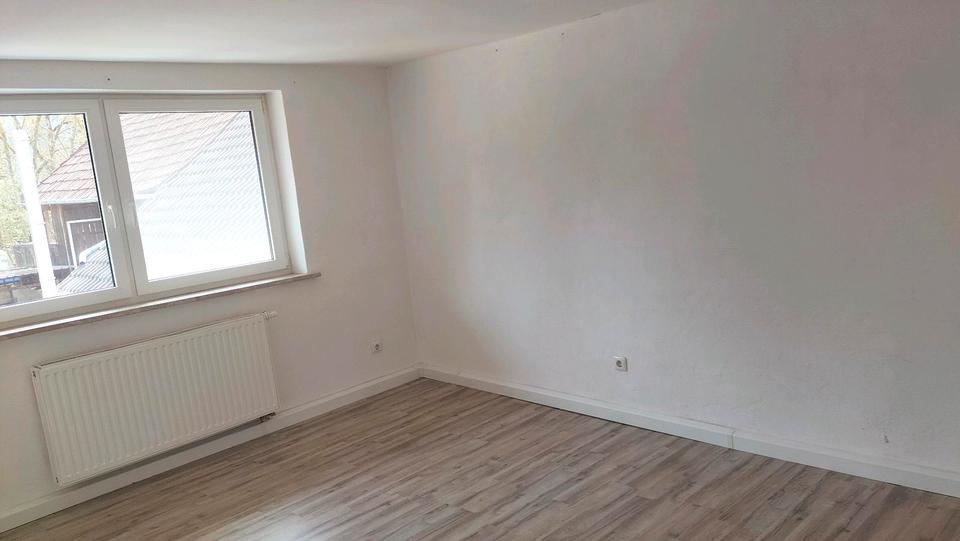 Etagenwohnung Großheirath - 5 Zimmer, 95 m&sup2;, 750&euro; | Angebot:26387117