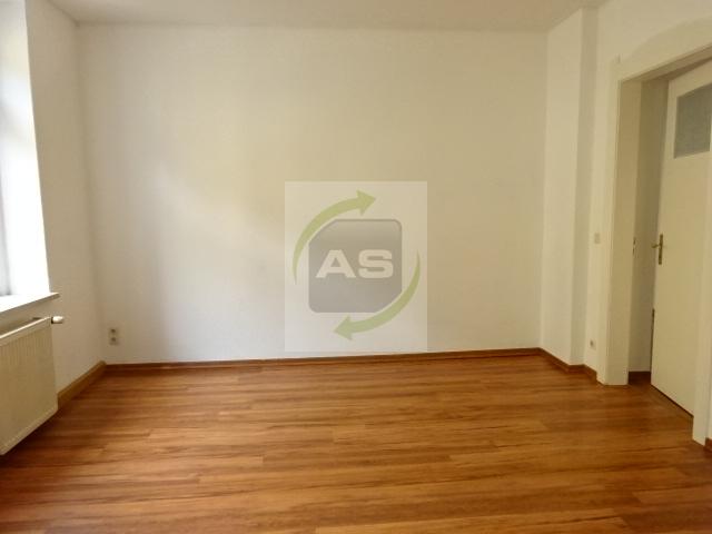 Etagenwohnung Werdau - 4 Zimmer, 96 m&sup2;, 550&euro; | Angebot:24714138