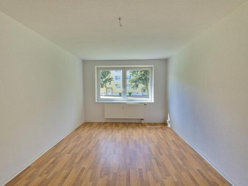 *Ab sofort! - 2-Zimmer-Erdgeschosswohnung mit Duschbad & 2 NKM sparen* zimmer