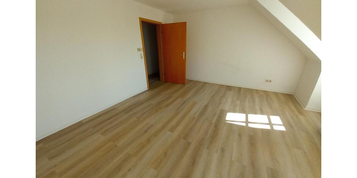 Dachgeschoßwohnung Ballenstedt - 2 Zimmer, 52 m&sup2;, 350&euro; | Angebot:23116736