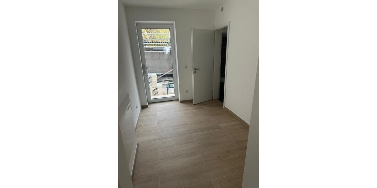 Etagenwohnung Bornheim - 3 Zimmer, 77 m&sup2;, 1.200&euro; | Angebot:26044701