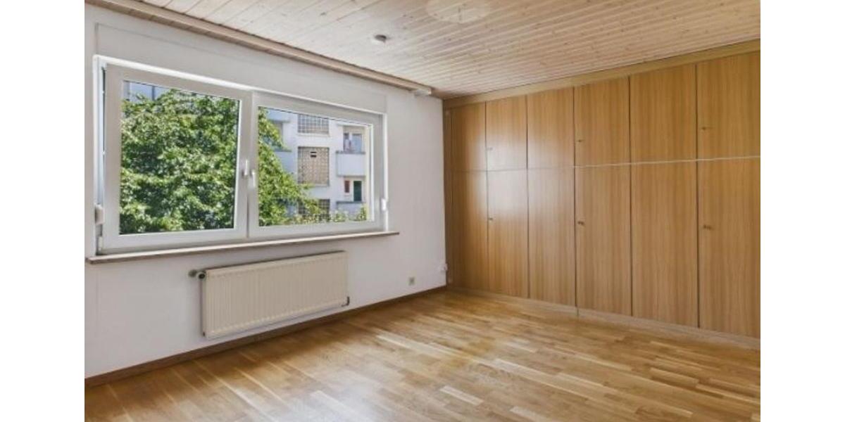 Helle 3-Zimmer-Wohnung mit Einbauküche und Balkon in Langenhorn 3 zimmer