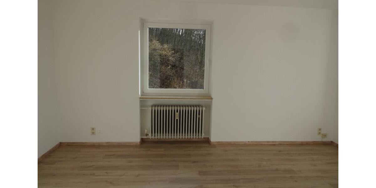 Etagenwohnung Mettlach - 3 Zimmer, 72 m&sup2;, 740&euro; | Angebot:26021093