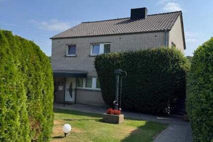 Einfamilienhaus mit Garten, 2 Terrassen und Fernblick in TOP LAGE