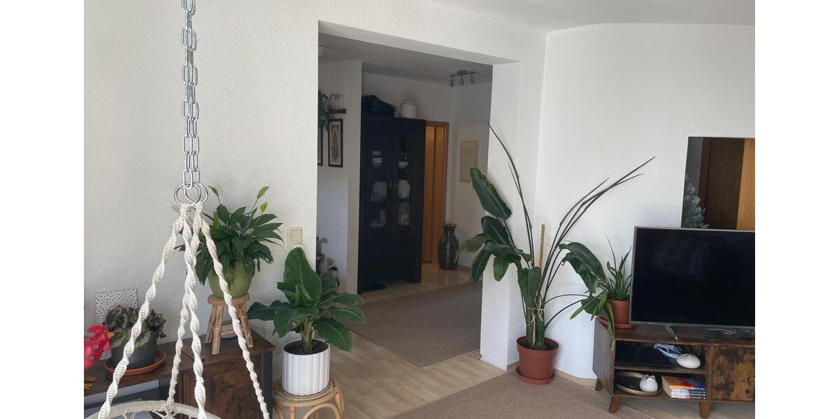 Dachgeschoßwohnung Bad Neustadt an der Saale - 2.5 Zimmer, 70 m&sup2;, 895&euro; | Angebot:26632556