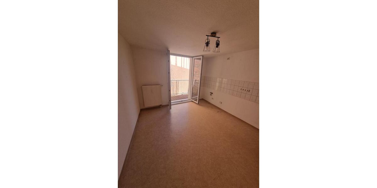 Dachgeschoßwohnung Burg - 2 Zimmer, 64 m&sup2;, 384&euro; | Angebot:23846294