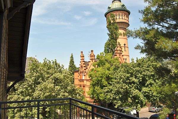 Etagenwohnung Wiesbaden Biebrich - 5 Zimmer, 200 m&sup2;, 3.200&euro; | Angebot:25892700