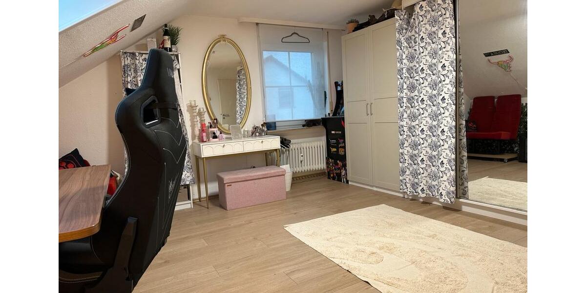 Dachgeschoßwohnung Heroldstatt - 3 Zimmer, 105 m&sup2;, 850&euro; | Angebot:24976126