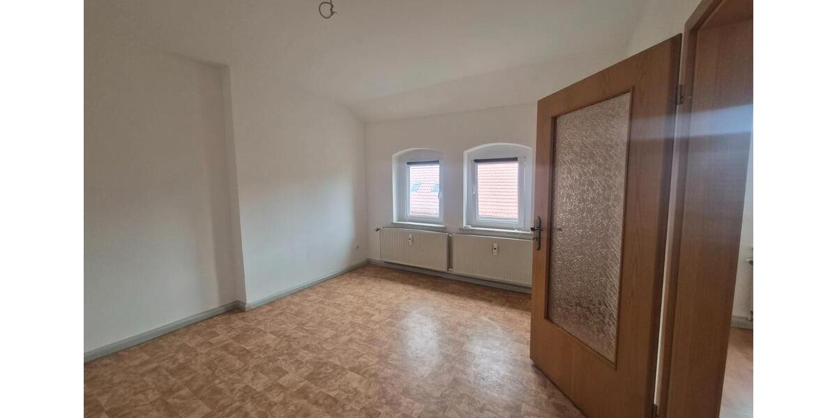 Dachgeschoßwohnung Grimma - 3 Zimmer, 76 m&sup2;, 490&euro; | Angebot:27571465