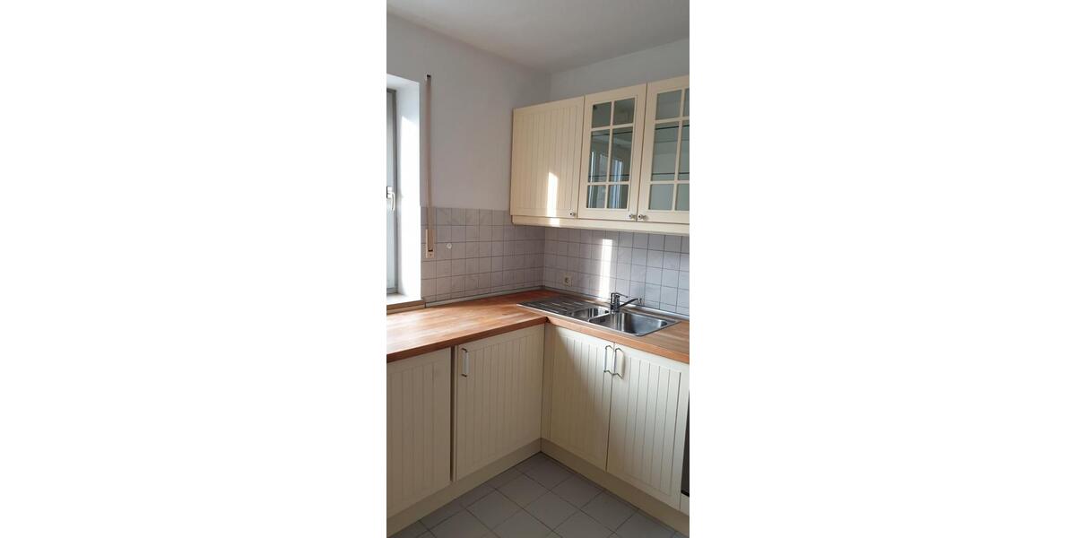 Etagenwohnung Landshut - 2.5 Zimmer, 60 m&sup2;, 612&euro; | Angebot:26606051