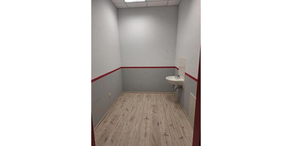 Gewerbeobjekt Beeskow - 2.250&euro; | Angebot:23541779