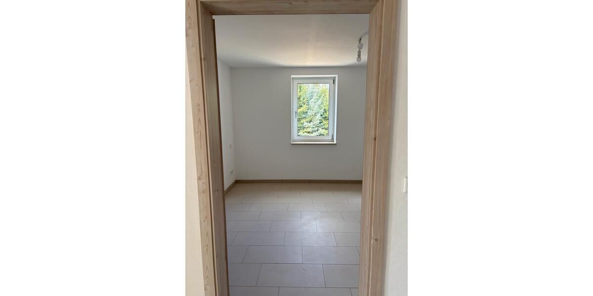 Erdgeschoßwohnung Pulsnitz - 3 Zimmer, 73 m&sup2;, 766&euro; | Angebot:26051539