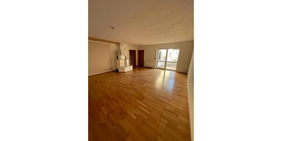 Erdgeschoßwohnung Höpfingen - 3 Zimmer, 117 m&sup2;, 750&euro; | Angebot:24748964