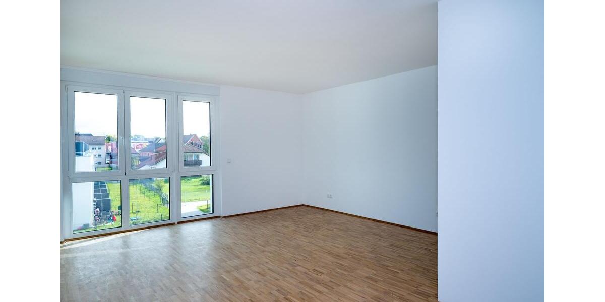 Neubau (Erstbezug!) BARRIEREFREI und seniorengerechte moderne 2-Zimmer-Wohnung in Roth mit Loggia, zentral aber im Grünen 2 zimmer