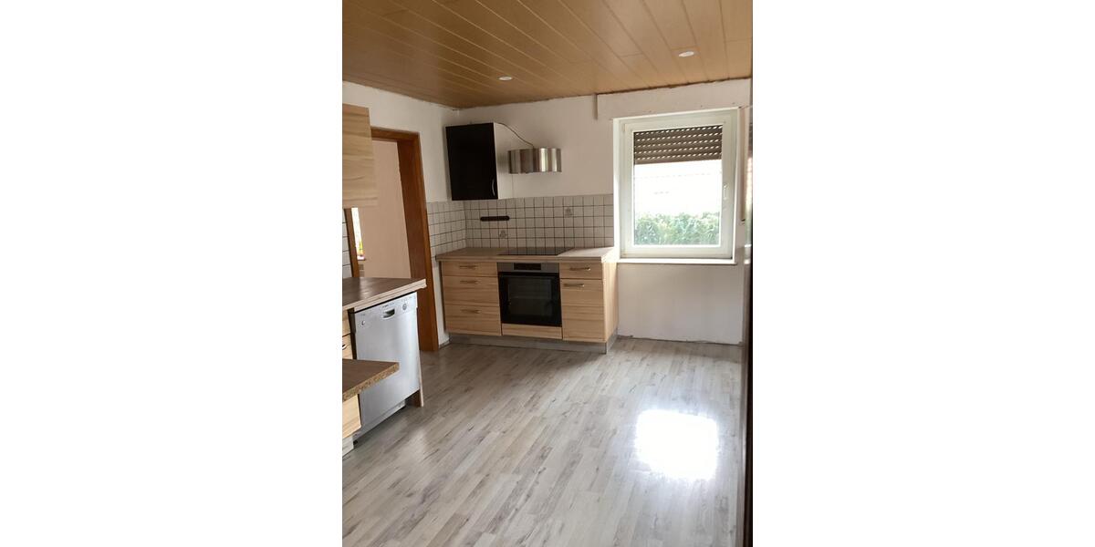 Erdgeschoßwohnung Extertal - 3 Zimmer, 100 m&sup2;, 500&euro; | Angebot:25635928