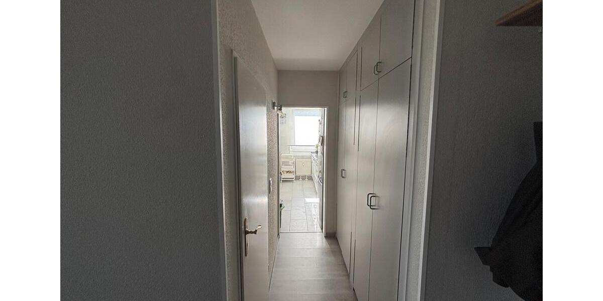 Etagenwohnung Köln Rodenkirchen - 3 Zimmer, 77 m&sup2;, 1.550&euro; | Angebot:26317740