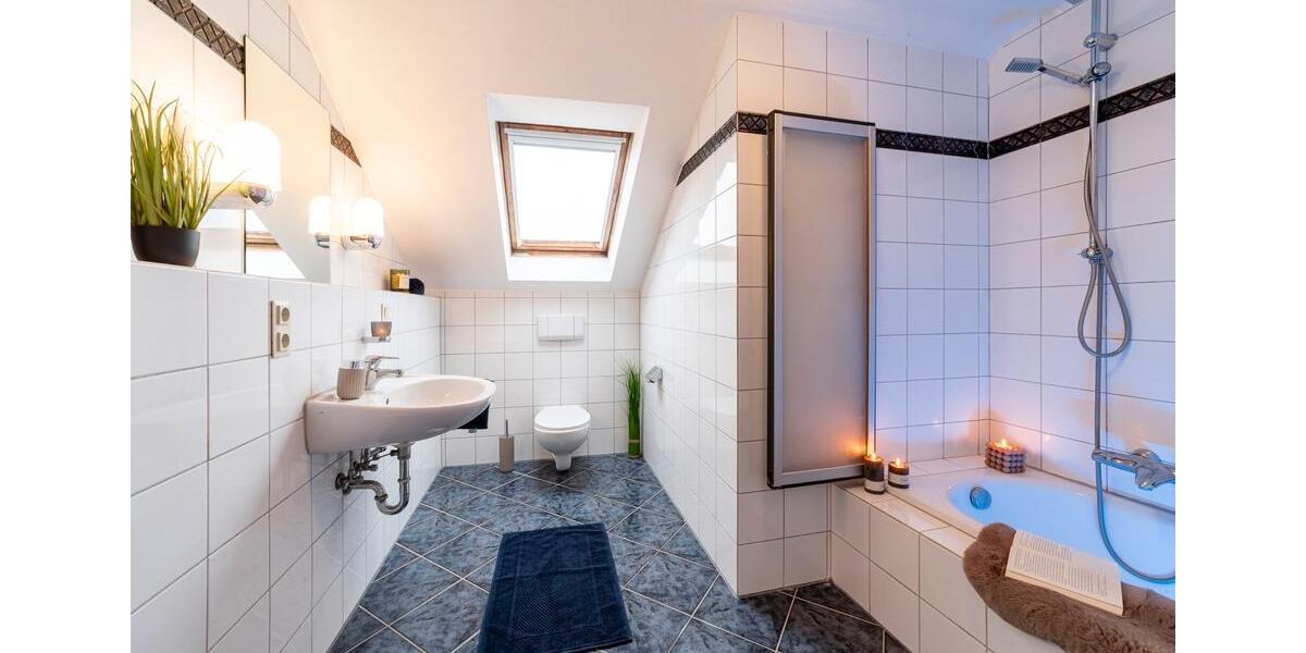 Dachgeschoßwohnung Lingen (Ems) Gauerbach - 3 Zimmer, 88 m&sup2;, 880&euro; | Angebot:26012827