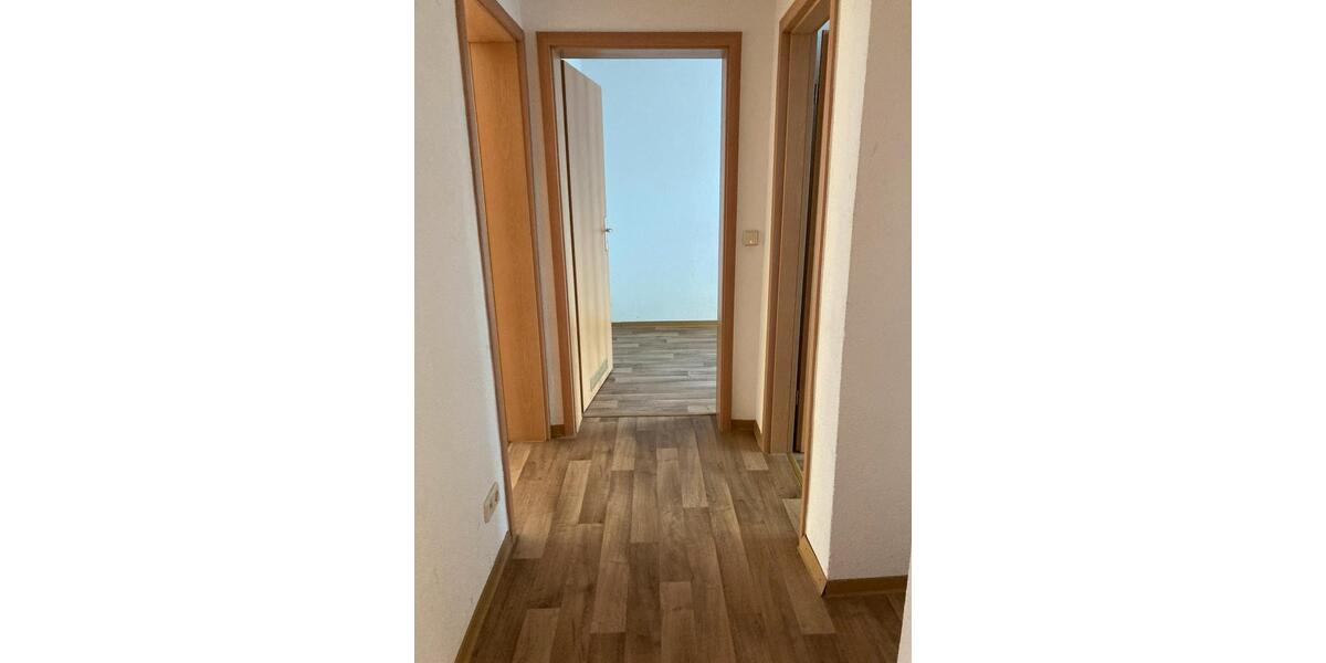 Etagenwohnung Bernburg (Saale) - 3 Zimmer, 60 m&sup2;, 348&euro; | Angebot:26678143