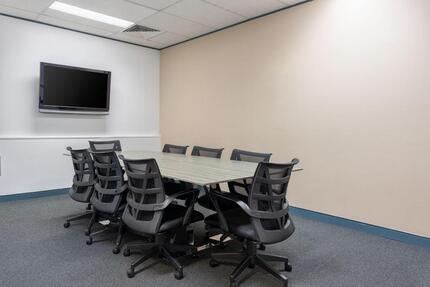 All-inclusive-Zugang zu professionellen Büroräumen für 10 Personen in Regus Neumarkt zimmer