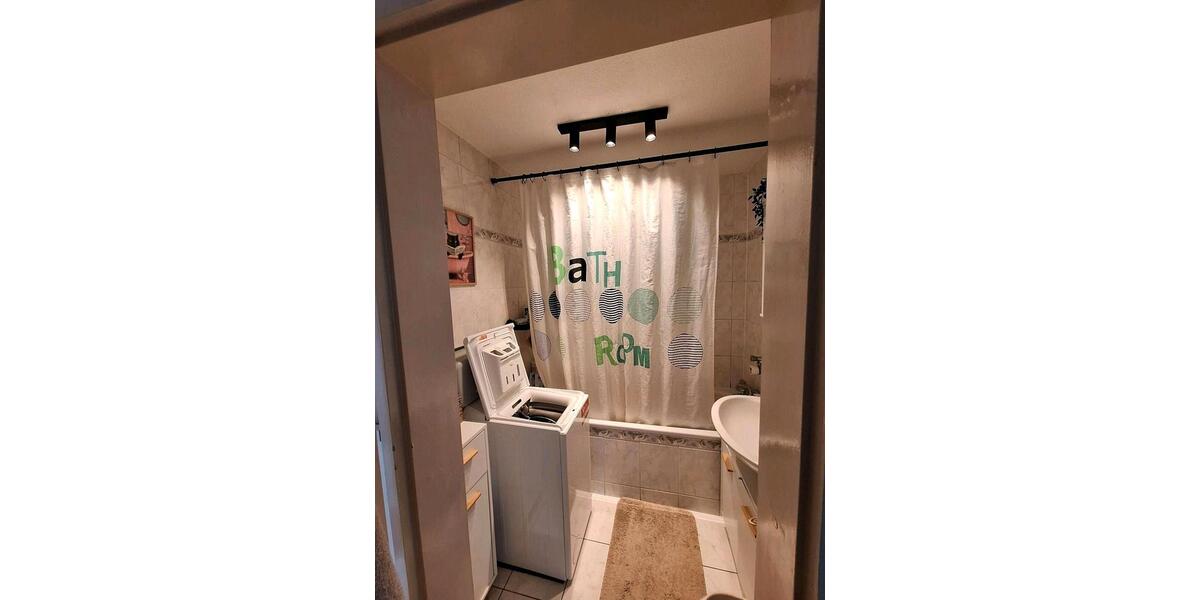 Etagenwohnung Rheinau - 4 Zimmer, 94 m&sup2;, 1.100&euro; | Angebot:25935940