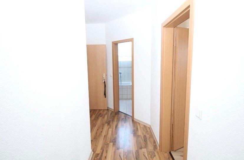 Etagenwohnung Niederwürschnitz - 3 Zimmer, 72 m&sup2;, 432&euro; | Angebot:26618927