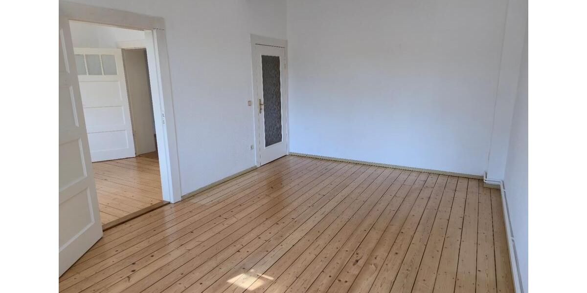 Etagenwohnung Aschersleben - 4 Zimmer, 81 m&sup2;, 425&euro; | Angebot:26443163