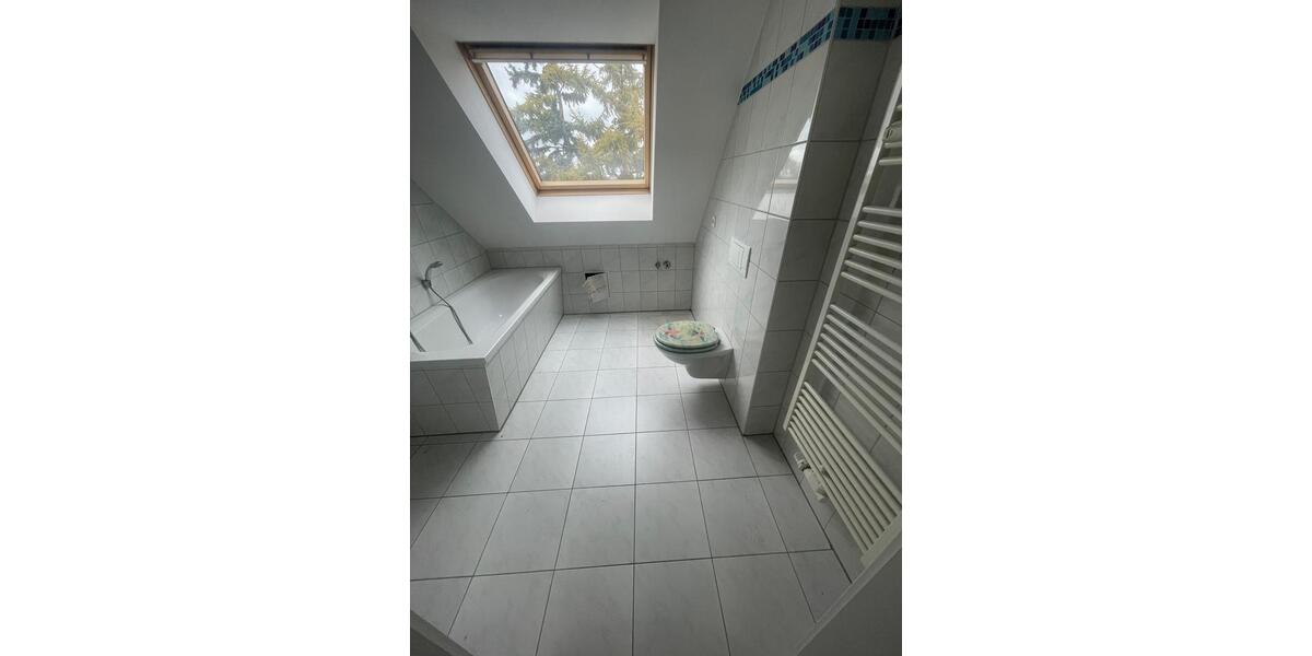 Erdgeschoßwohnung Zeitz - 2 Zimmer, 40 m&sup2;, 225&euro; | Angebot:24570321