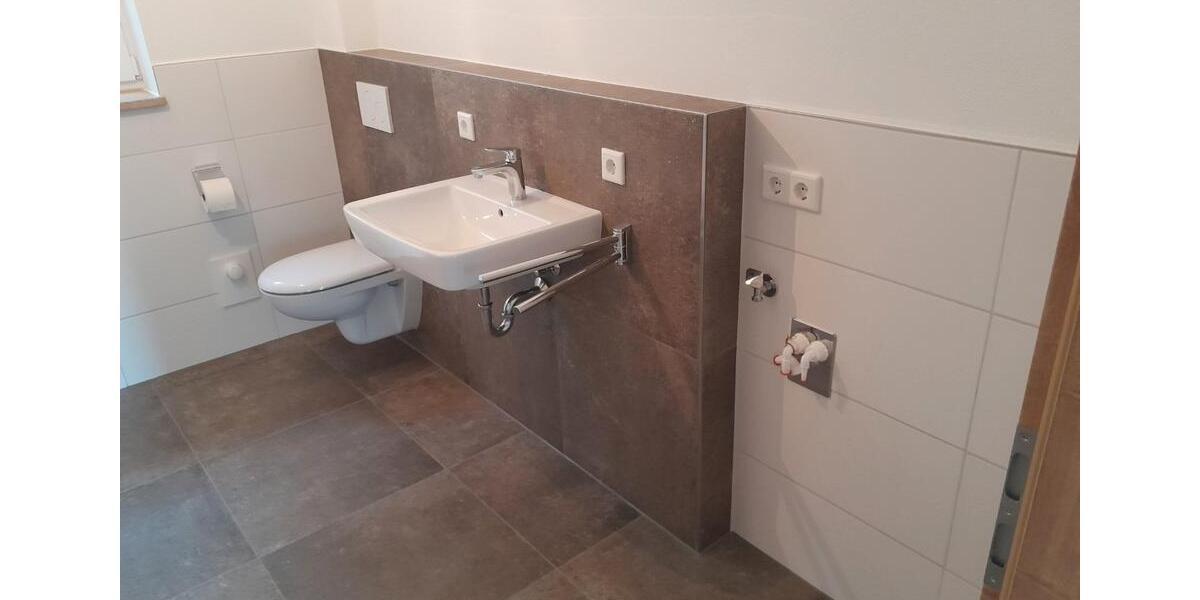 Erdgeschoßwohnung Titting - 3 Zimmer, 103 m&sup2;, 1.050&euro; | Angebot:26023194