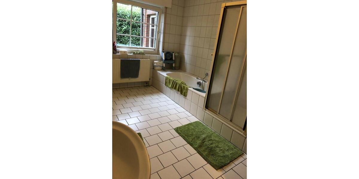 Dachgeschoßwohnung Garrel - 5 Zimmer, 120 m&sup2;, 850&euro; | Angebot:26030381