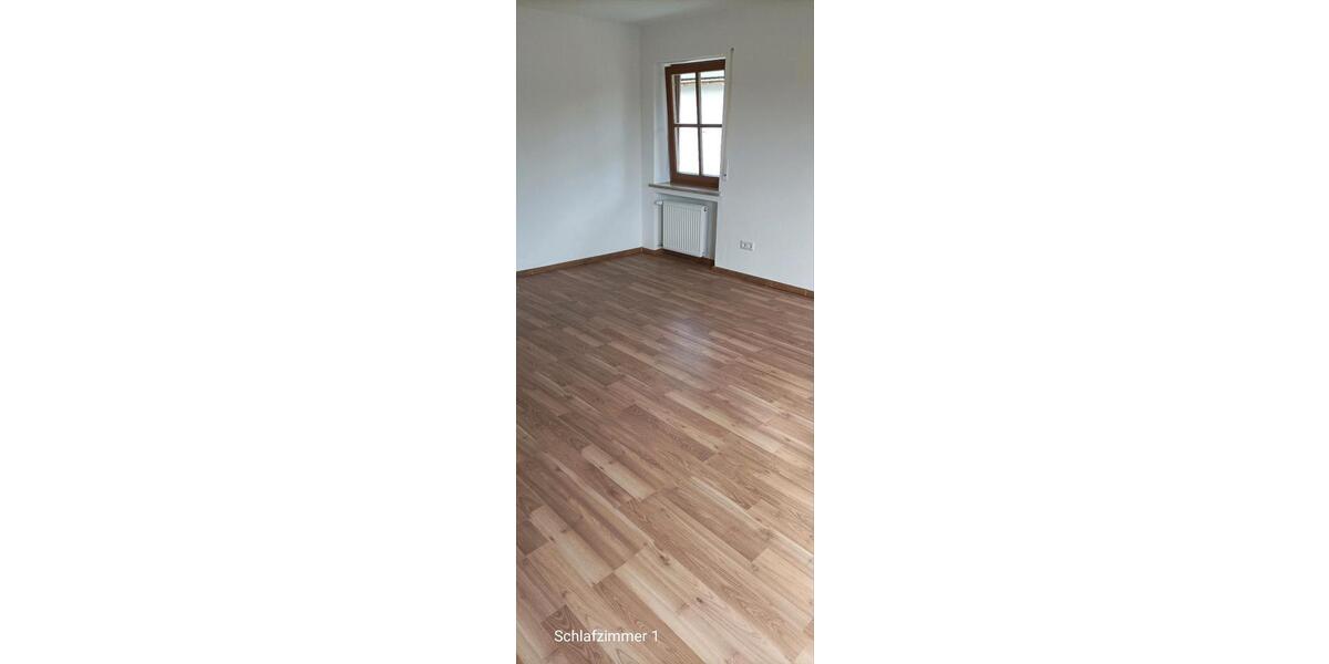 Etagenwohnung Ascha - 3 Zimmer, 95 m&sup2;, 750&euro; | Angebot:26615836