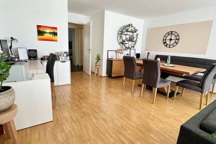 Wohnung Würzburg Altstadt - 3 Zimmer, 82 m&sup2;, 1.100&euro; | Angebot:26081938