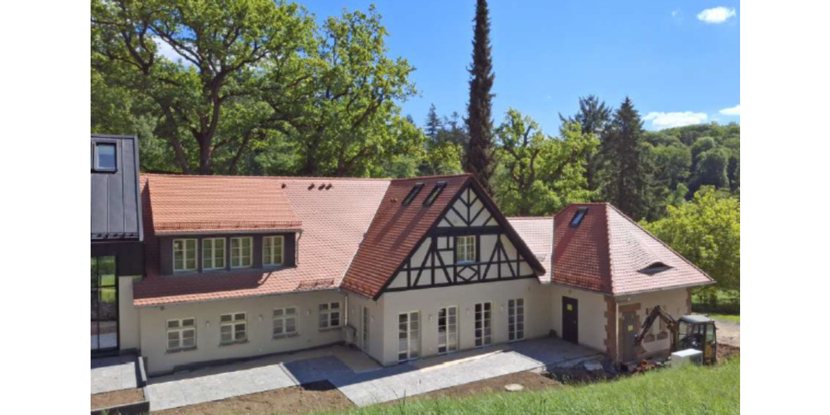 Dachgeschoßwohnung Marburg - 3 Zimmer, 119 m&sup2;, 2.450&euro; | Angebot:25880812