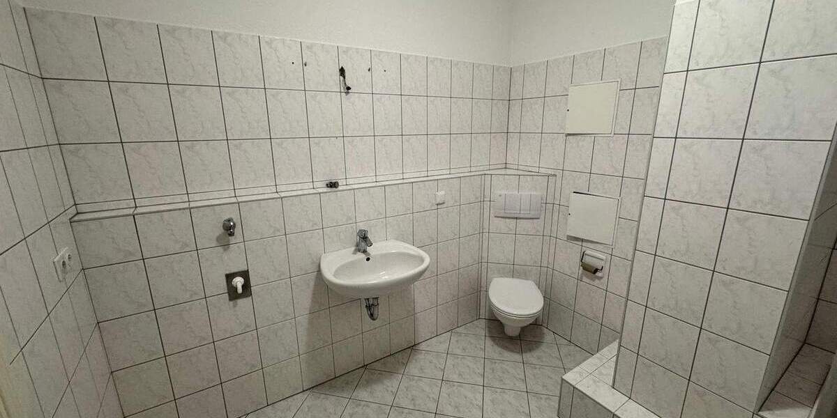 Etagenwohnung Görlitz Innenstadt - 3 Zimmer, 103 m&sup2;, 620&euro; | Angebot:26170831