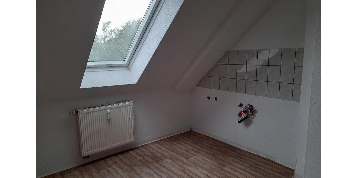 Etagenwohnung Pegau - 2 Zimmer, 42 m&sup2;, 230&euro; | Angebot:26190065