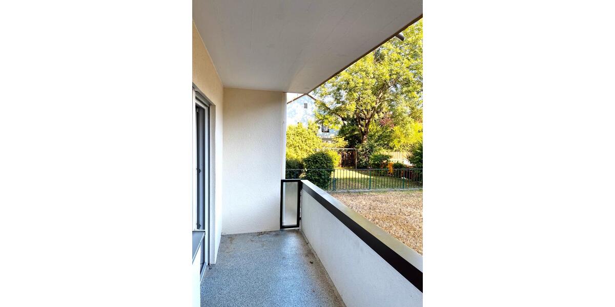 Hochparterre Augsburg Haunstetten-Siebenbrunn - 3 Zimmer, 76 m&sup2;, 990&euro; | Angebot:26245285