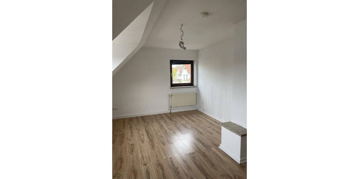 Etagenwohnung Hameln Innenstadt - 2 Zimmer, 65 m&sup2;, 585&euro; | Angebot:26803462