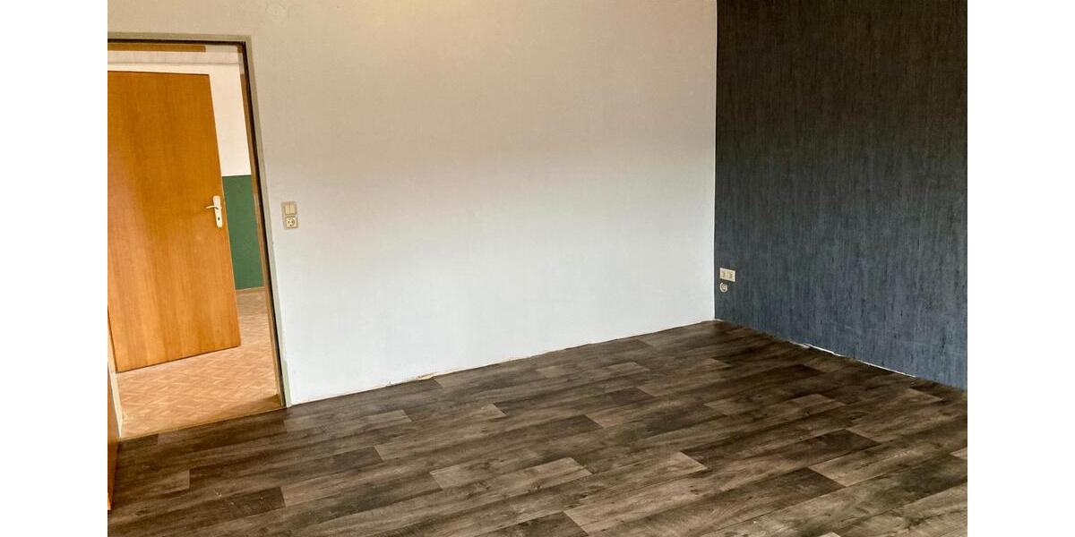 Etagenwohnung Hohenberg an der Eger - 3 Zimmer, 65 m&sup2;, 318&euro; | Angebot:26040542