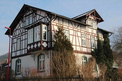 Wohnung Schmalkalden - 4 Zimmer, 107 m&sup2;, 750&euro; | Angebot:26125264